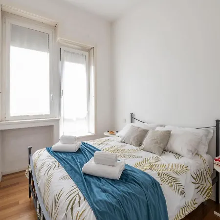 The Rent - Comfortable One Bedroom In Downtown