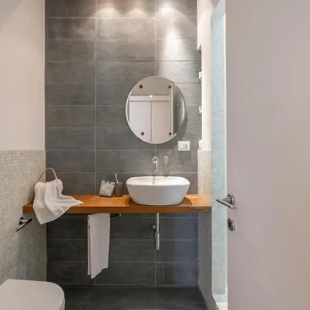 The Rent - Comfortable One Bedroom In Downtown 公寓