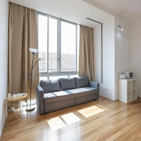 The Rent - Comfortable One Bedroom In Downtown *